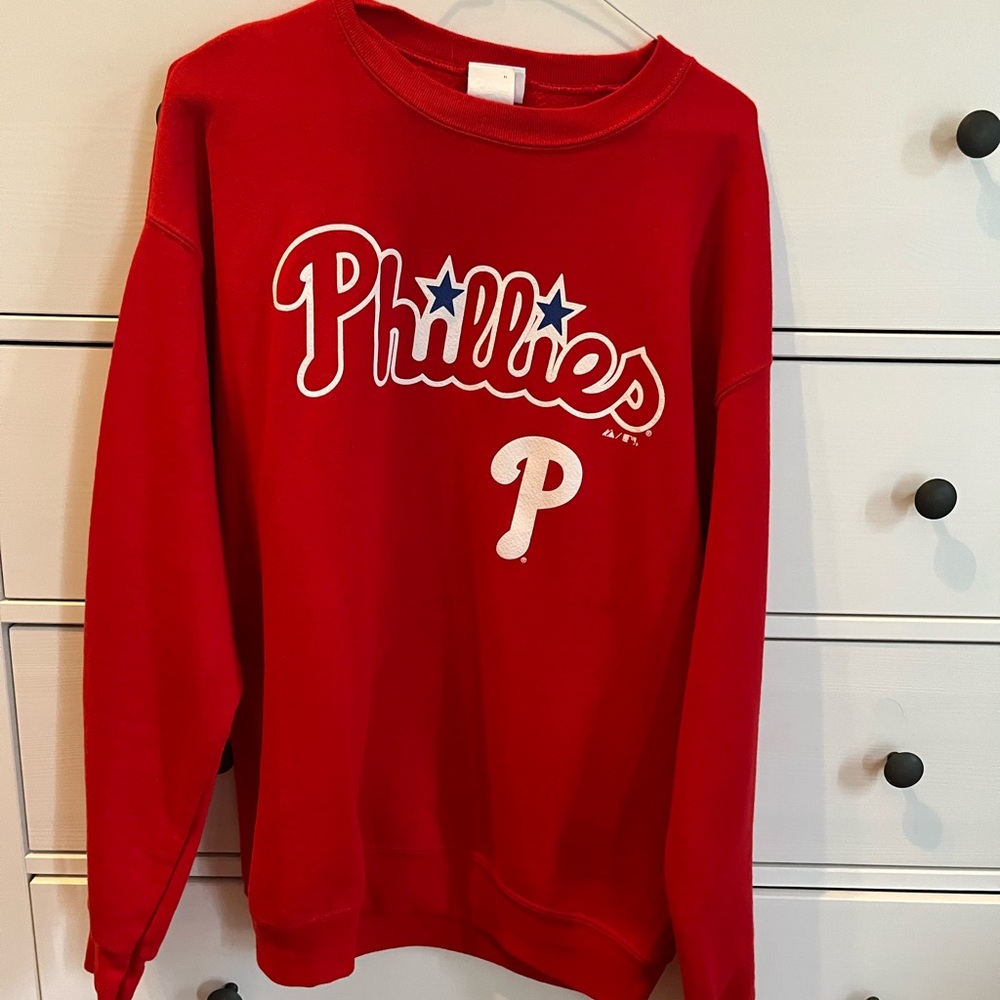 Phillies crew sweatshirt